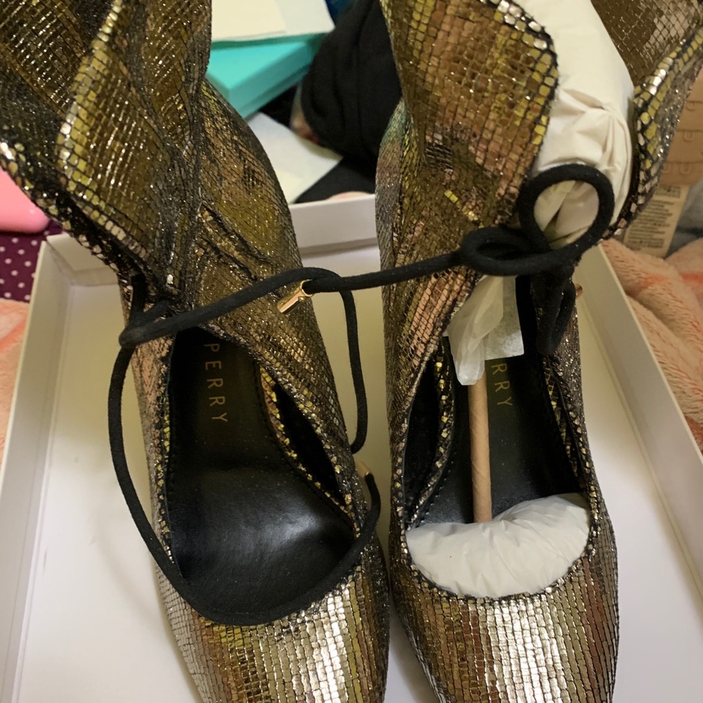 Katy Perry Bootie/shootie - 7.5M - Picture 6 of 8
